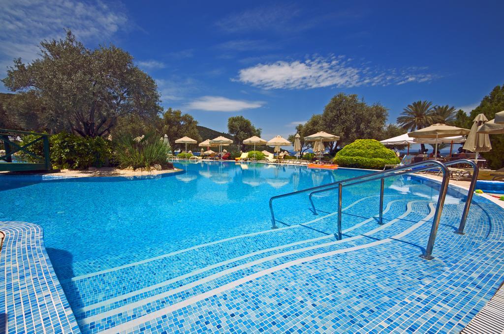 Izer Hotel Beach Club Τόρμπα Εξωτερικό φωτογραφία